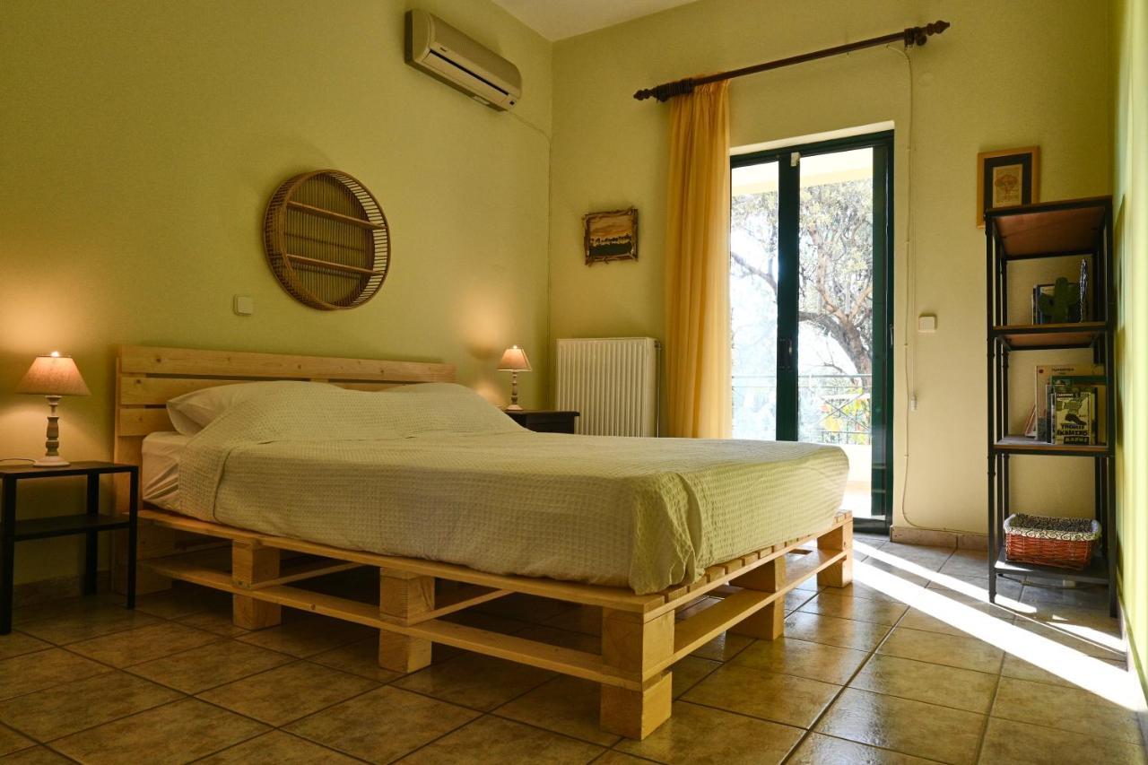 Pavlos' Cottage With Beach View Kórfos Eksteriør billede